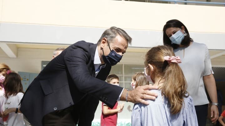 Schools open in Greece with precautions
