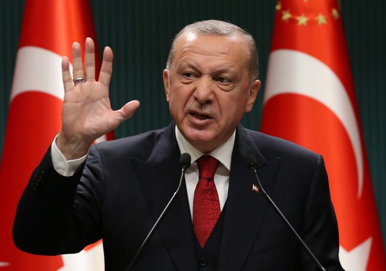 Erdoğan says Macron needs mental health treatment for having a "problem with Muslims"