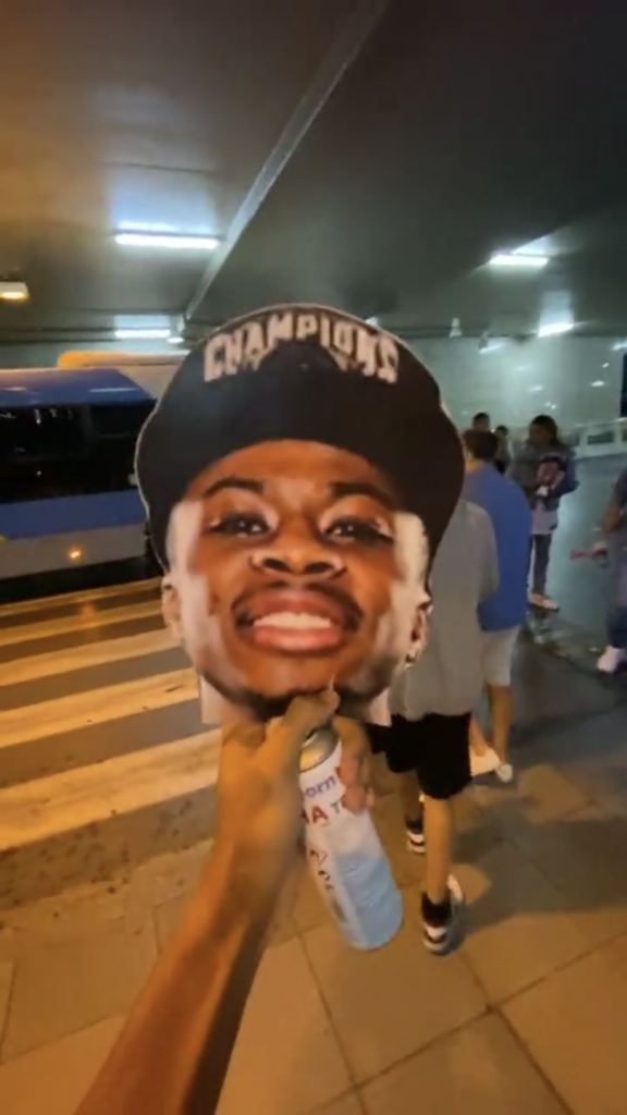 Kostas Antetokounmpo arrives in Athens after Lakers NBA championship 2020