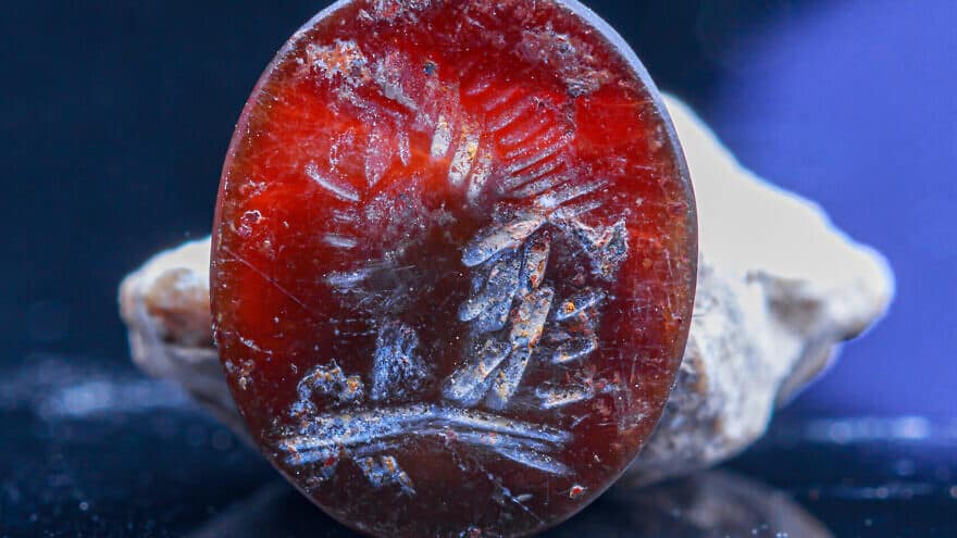 2,000-year-old Gem Seal Depicting Greek God Apollo Found Under City Of David - Greek City Times
