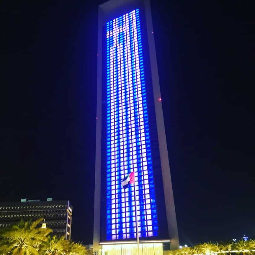 Abu Dhabi Building Lights Up With Greek Flag To Welcome Pm And Delegation Greek City Times
