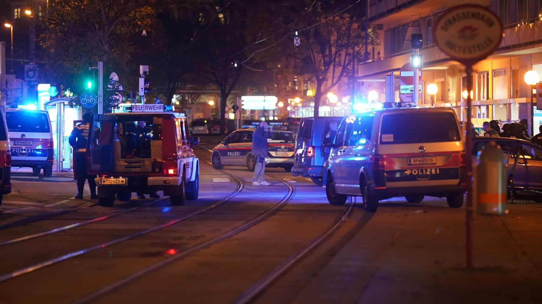 Austrian police Vienna synagogue attack