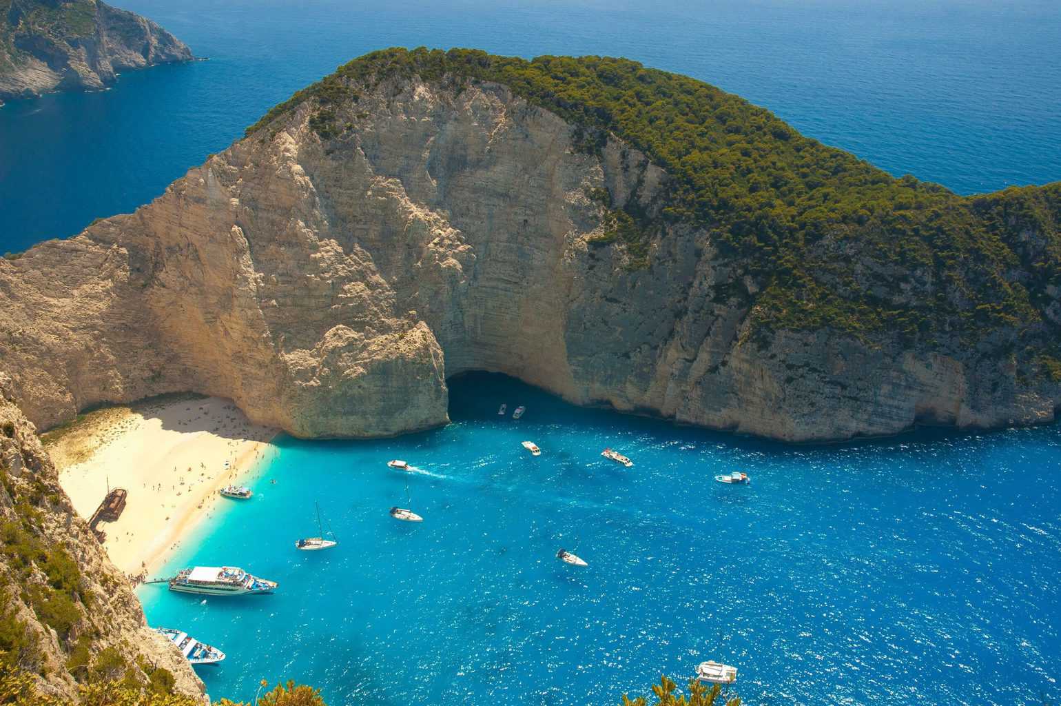greek Zakynthos listed among world’s most beautiful places for 2020 Greek