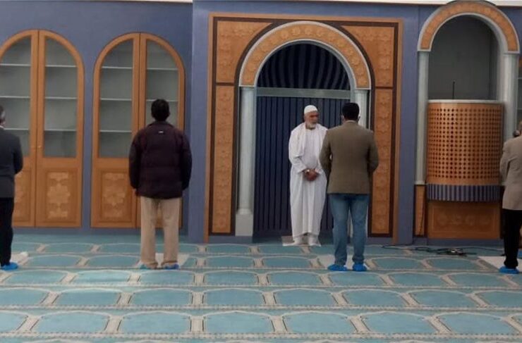 Mosque in Athens holds first Muslim prayers