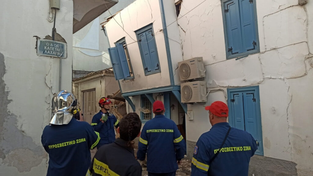 300 buildings in Samos deemed uninhabitable or unsafe following quake