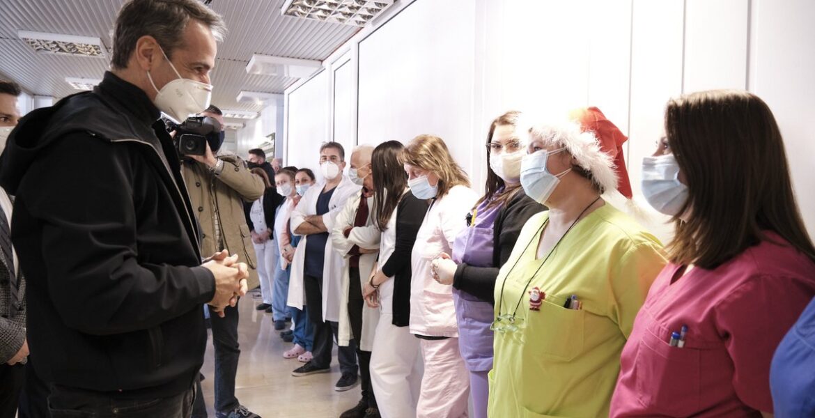 Greek PM visits girls orphanage and health centers in Thessaloniki