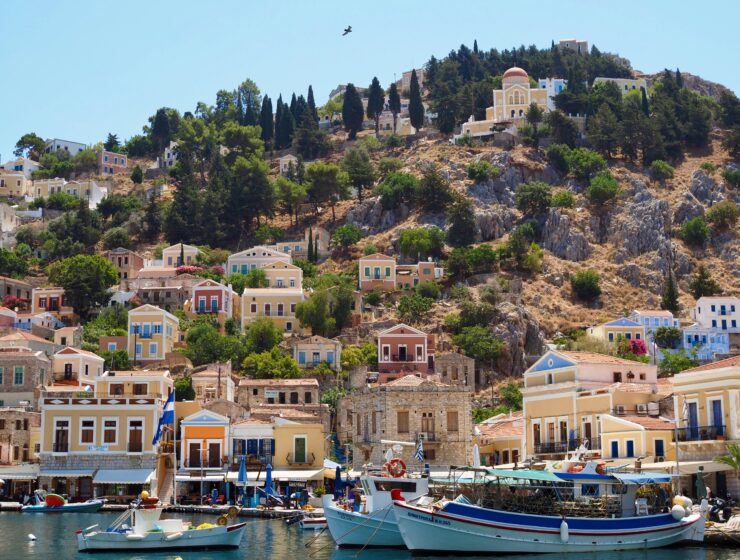 Skyscanner names Greece as one of the top travel destinations for 2021