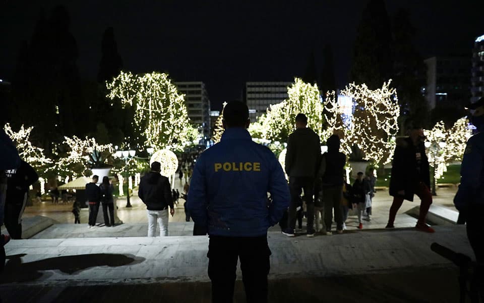 COVID-19 Greece still in lockdown for New Year's festivities