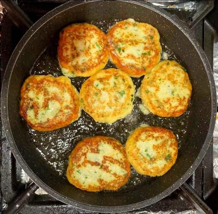 Patatokeftedes - Potato Fritters Recipe