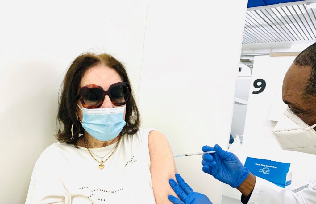 Global pop icon Nana Mouskouri receives coronavirus vaccine