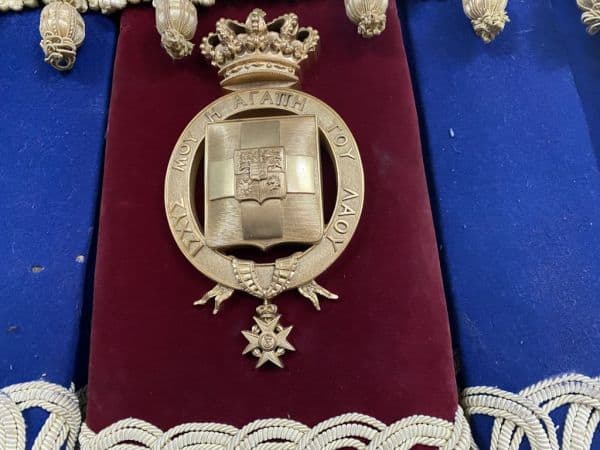 Greek royal carriages royal emblem
