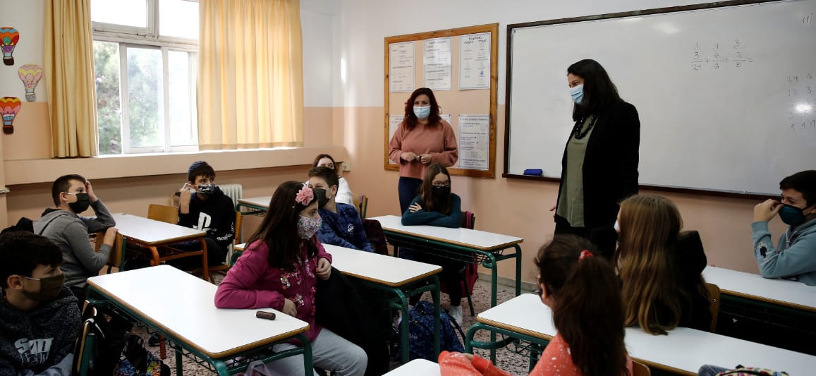 Kindergartens and primary schools reopen in Greece
