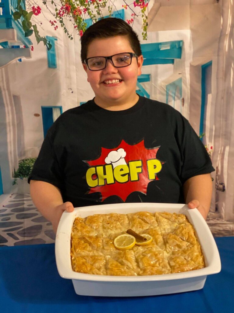 The most exciting up and coming Greek chef is only 9 years old: See his videos