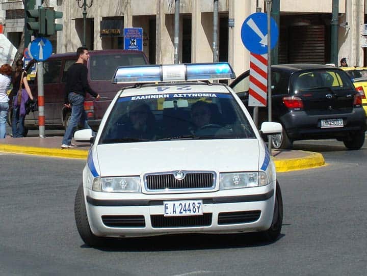 illegal immigrants greek police car