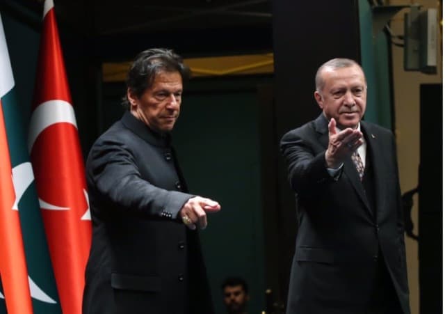 Pakistani PM Imran Khan and Recep Tayyip Erdogan.