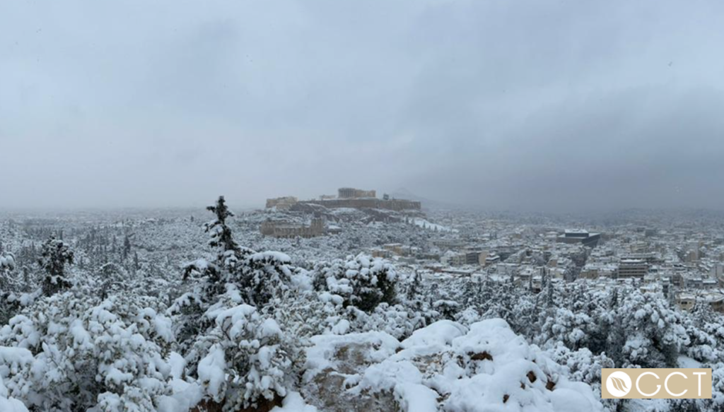 Heavy snowfall causes problems across Athens