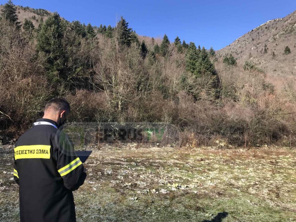 Pilot found dead in wreckage of small plane that crashed in Epirus