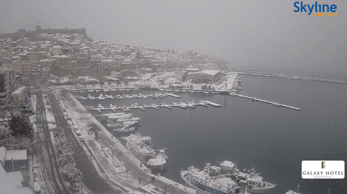 Photos from snowy cities across Greece