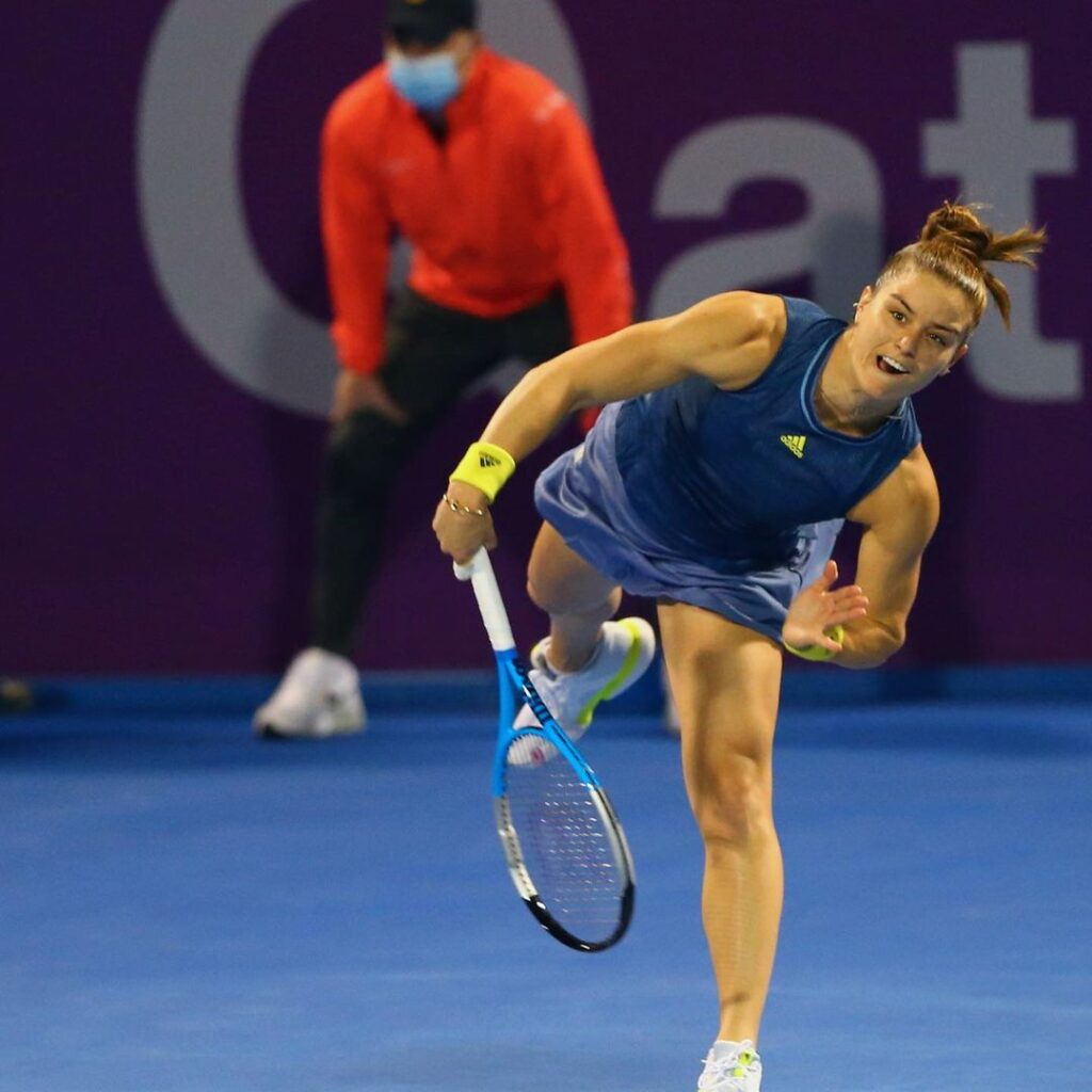 Maria Sakkari earns quarterfinal spot in Qatar