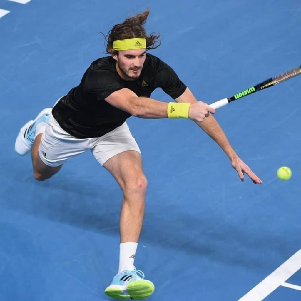 Stefanos Tsitsipas advances to second round at Mexican Open