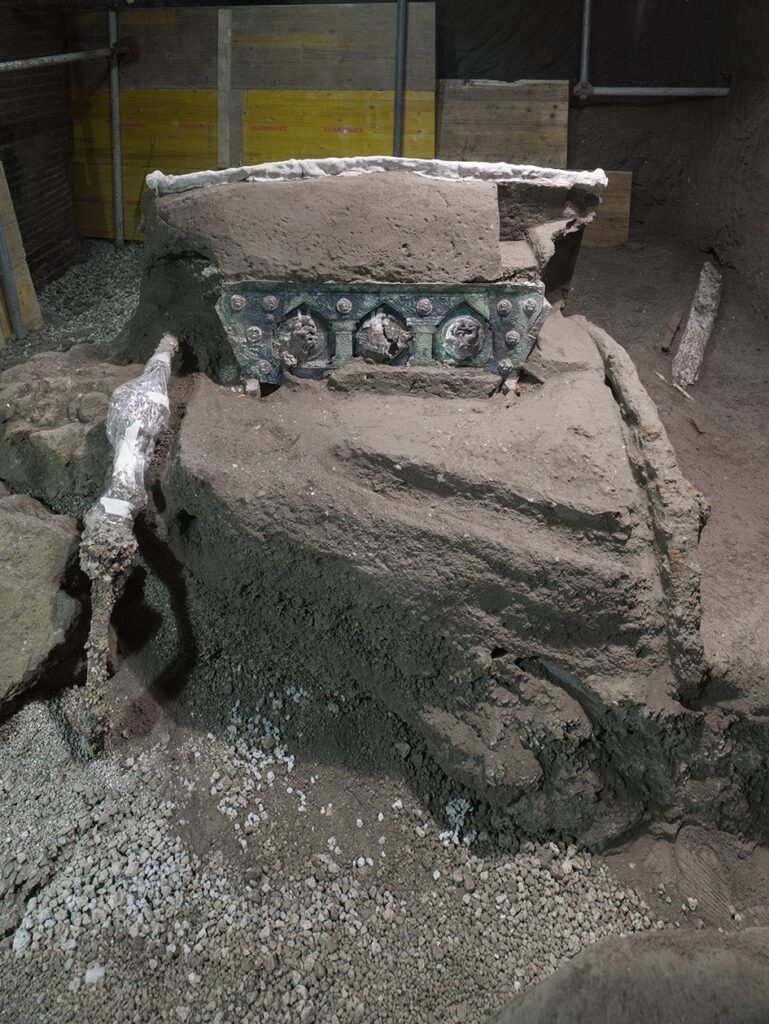 Ancient ceremonial chariot links Thrace with Pompeii