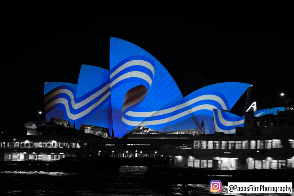 Sydney Opera House lights up for Greece’s Independence Bicentennial 5