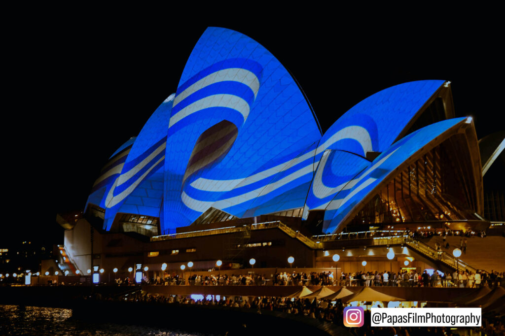Sydney Opera House lights up for Greece’s Independence Bicentennial 4