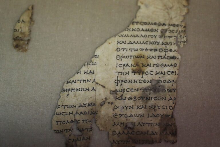 Written in Greek by two scribes, it dates from the period of the Bar Kokhba revolt, almost 1,900 years ago, when Jewish rebels fled with their families and hid from the Romans in the caves.