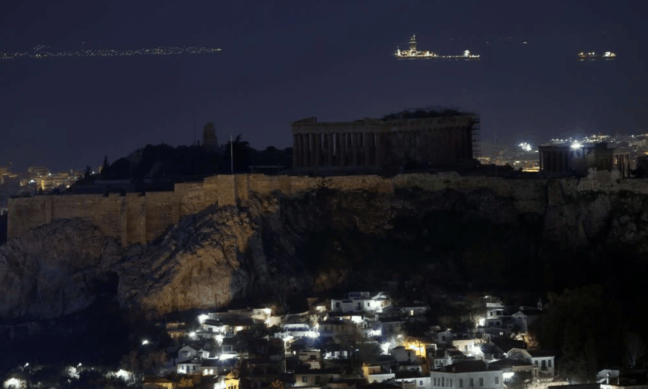 Greece participates in Earth Hour 2021