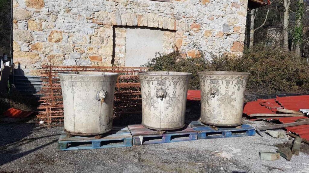 "Lost" historic pot from Tatoi Palace has been located 