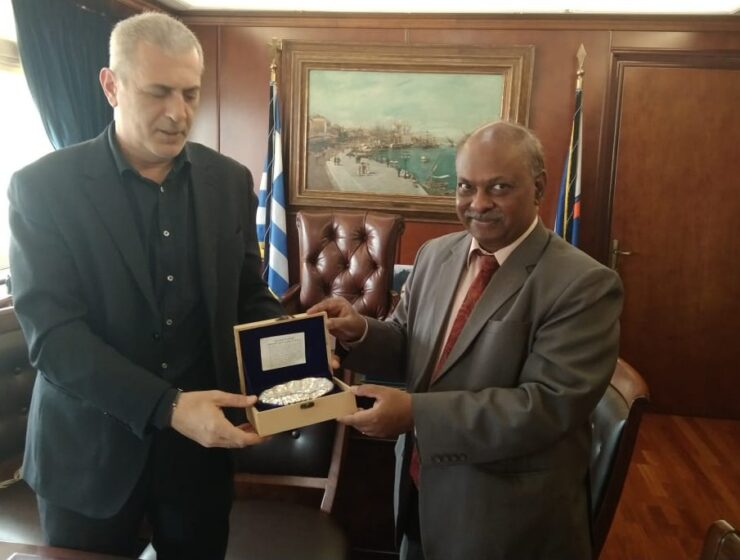 Indian Ambassador Amrit Lugun with Mayor of Piraeus, Ioannis Moralis.
