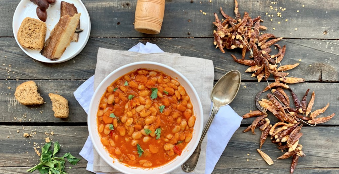 Fasolatha Greek Bean Soup Recipe