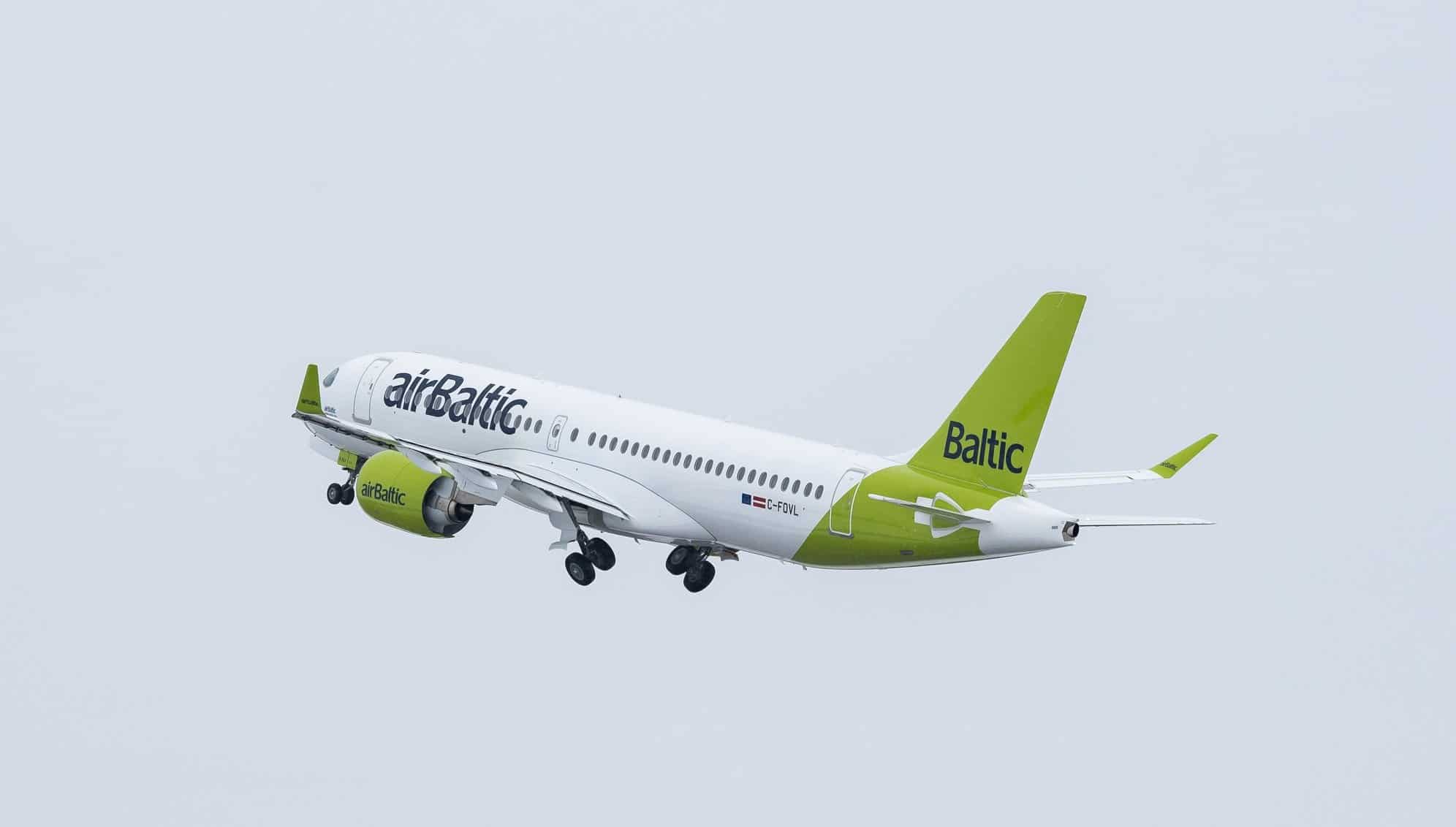 airBaltic announces new flights to Santorini and Heraklion for summer 2021