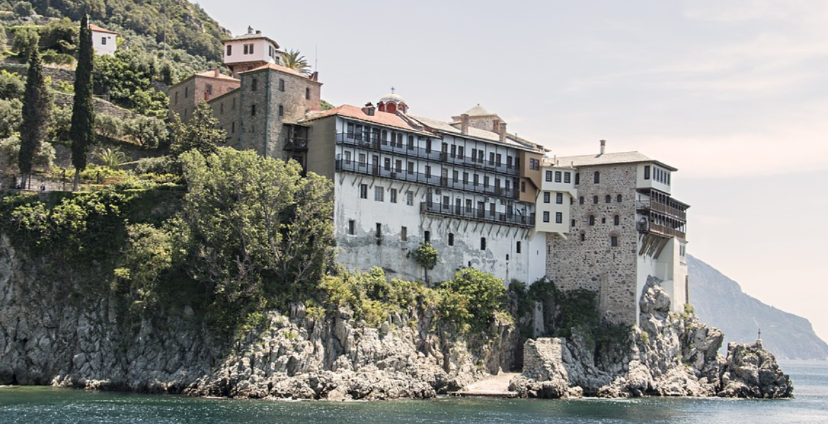 Solar panels to be installed on Mount Athos, reducing oil and wood dependence at monasteries