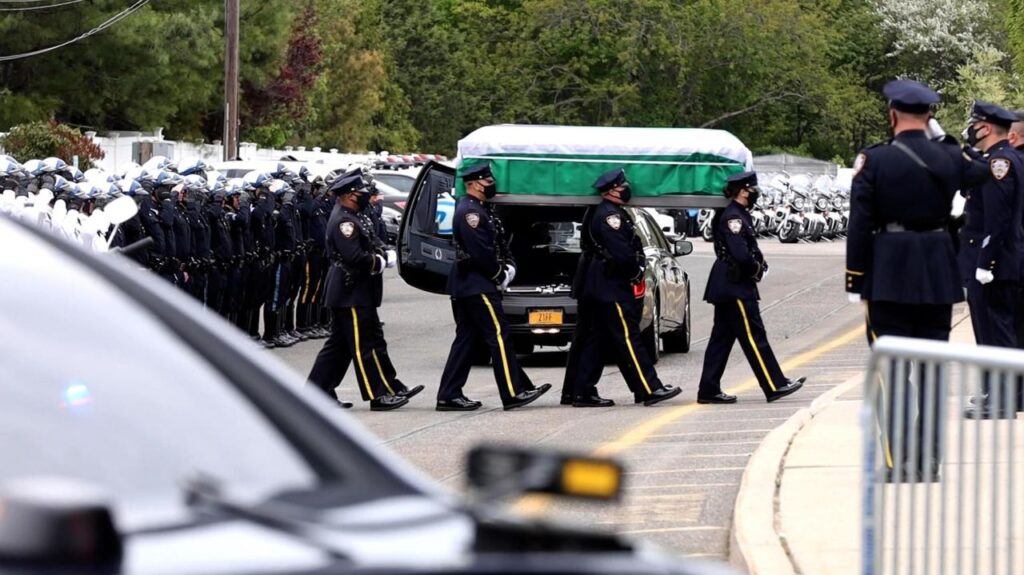 Thousands pay their respects for fallen NYPD officer Anastasios Tsakos