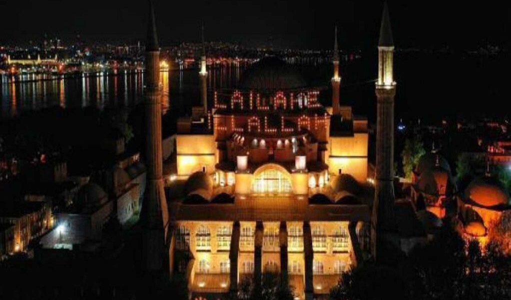 Hagia Sophia illuminated with “There is no God but Allah” banner