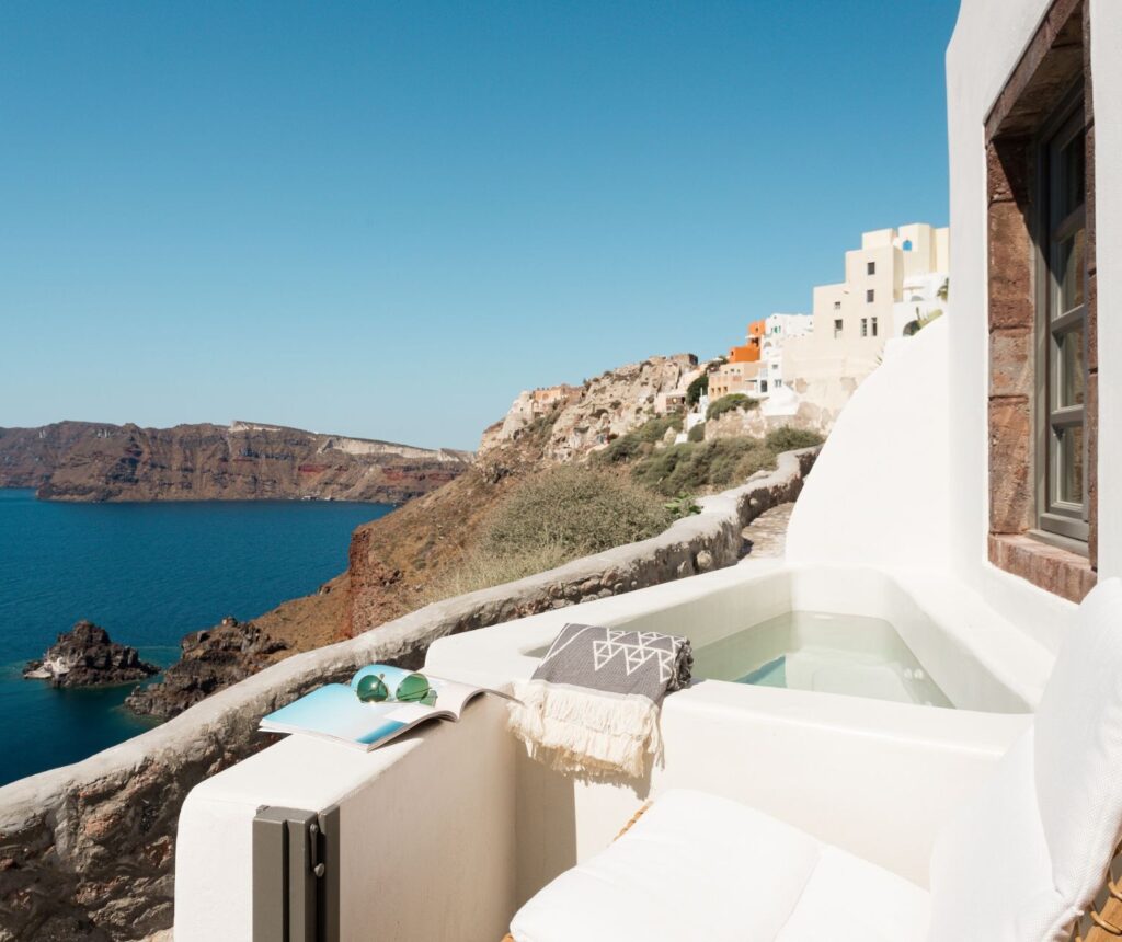 Armenaki Santorini named one of the “hottest new hotels in the world”