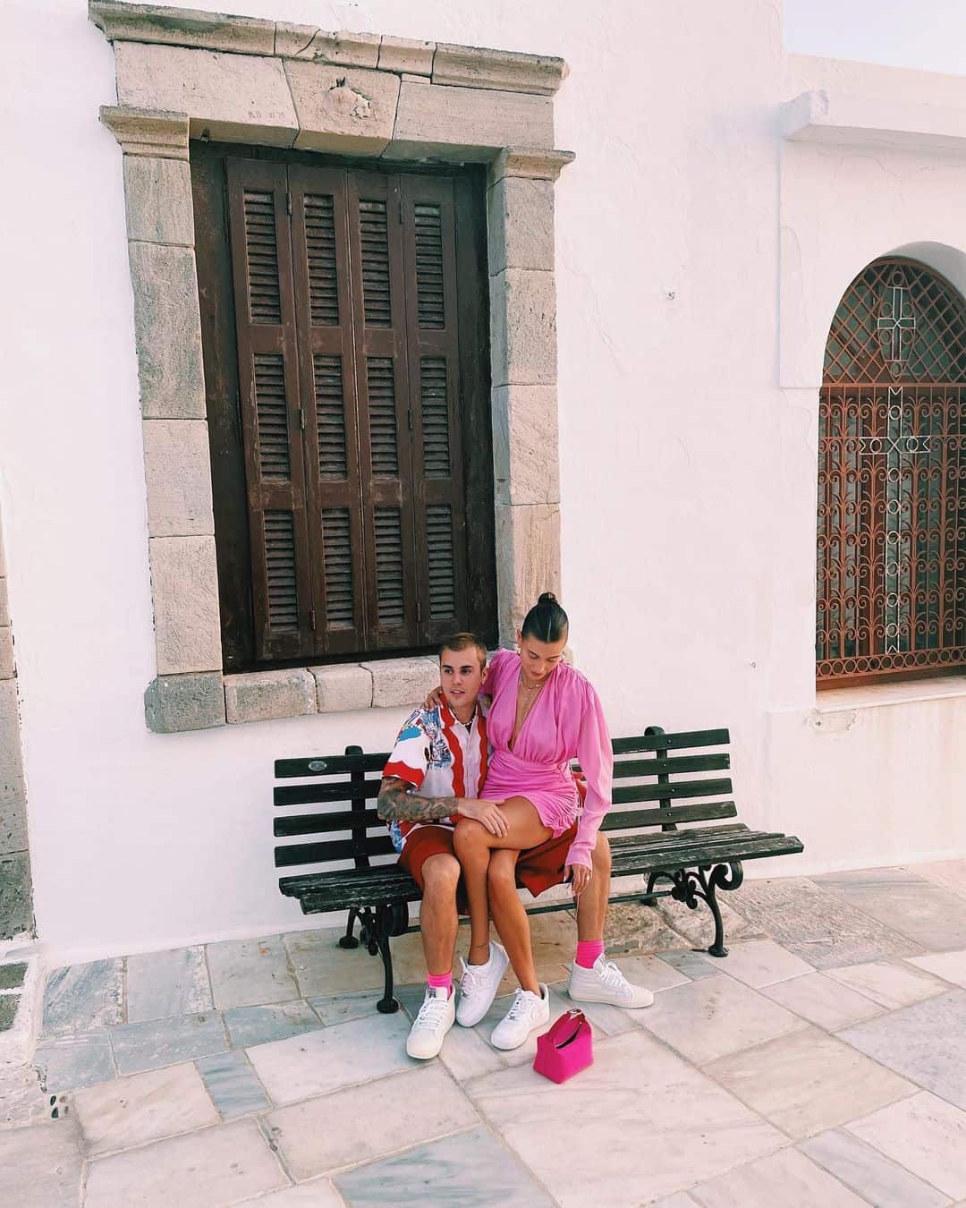  Justin Bieber and his wife Hailey getaway to Greece 