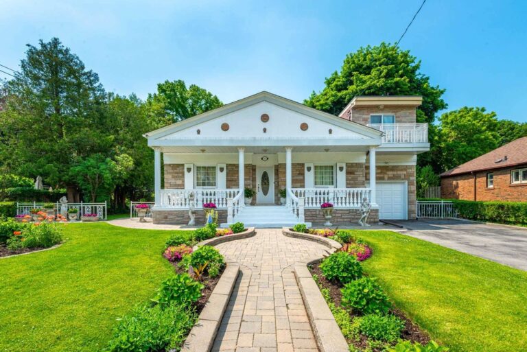 My Big Fat Greek Wedding house is up for sale