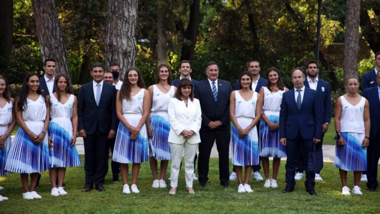 President welcomes Greece's National Olympic Team to Presidential Mansion