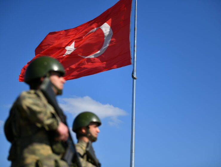 PKK TUrkish flag soldiers