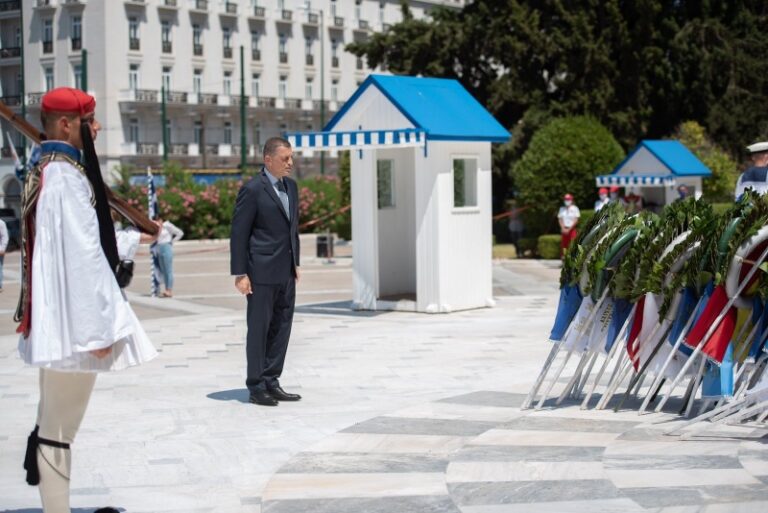 Deputy Defense Min. attends memorial service for fallen of coup, Turkish invasion of Cyprus