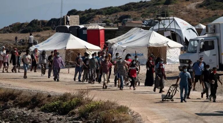 Illegal migrant numbers drop below 5000 on Lesvos island for the first time