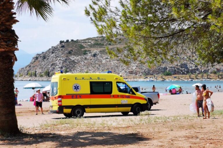 Two drownings in Patra and Chios over weekend