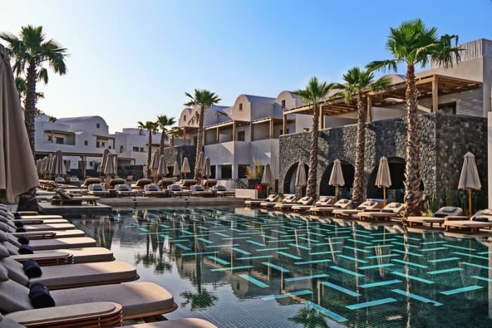 Radisson Blu Zaffron Resort opens in Santorini 2