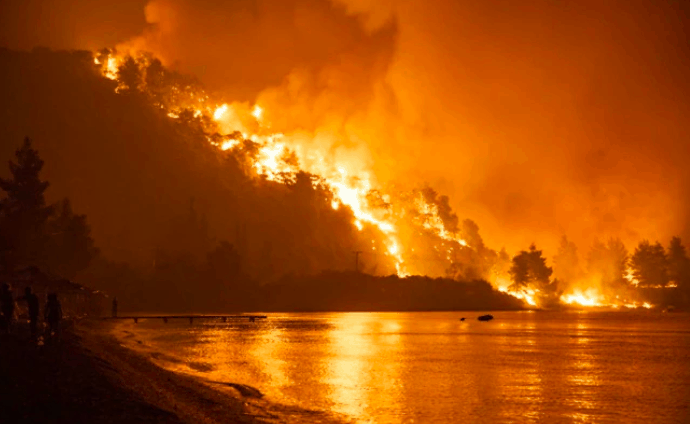 Chariman Menendez urges Biden and Pentagon to help Greece fight wildfires 2