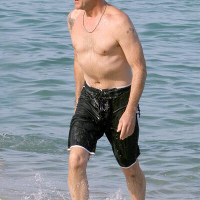 Hollywood megastar Bruce Willis in Greece for summer holidays 3