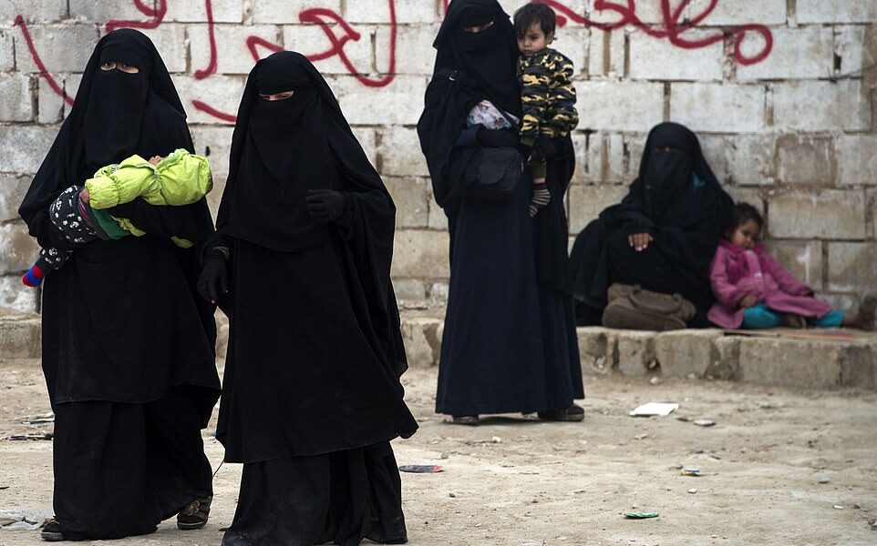 refugee camp with ISIS brides Greece