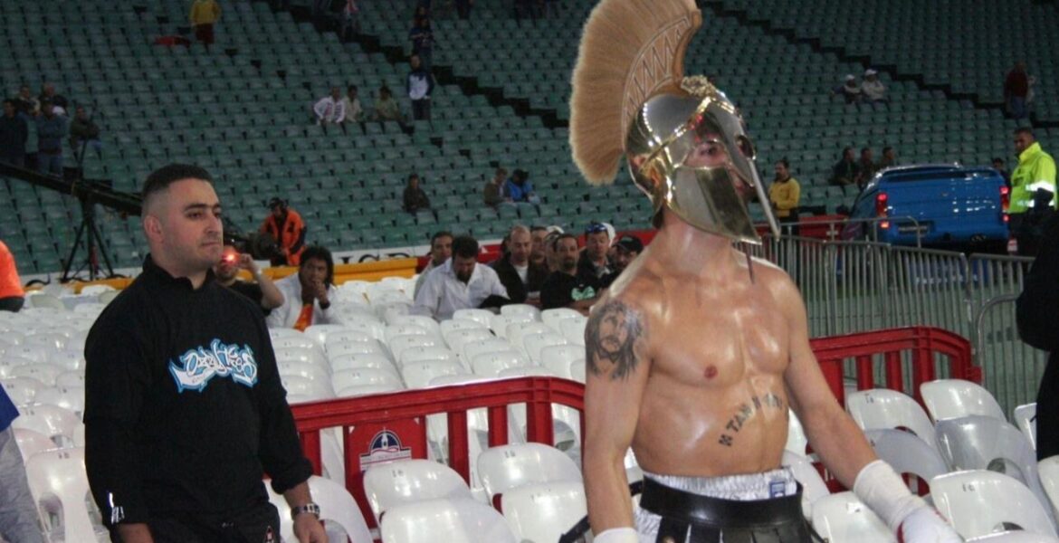 The number 1 fight is on! Bobby 'The Spartan Warrior' Antonakos vs Anthony 'The Man' Mundine 1