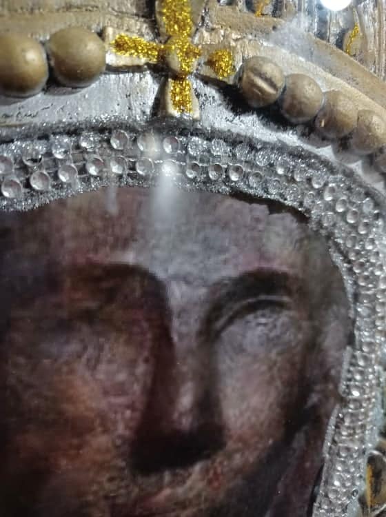 MIRACLE: Witnesses claim to see tears on Archangel Michael icon (VIDEO)